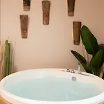公寓 Romantique Ibiza, Jacuzzi, 斯特拉斯堡