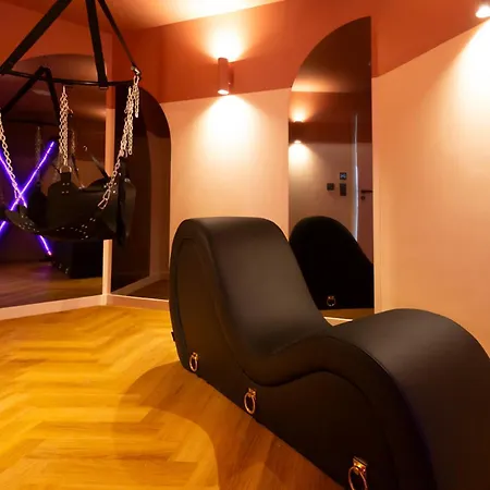 Romantique Ibiza, Jacuzzi, Strasburg