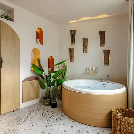 Romantique Ibiza, Jacuzzi, Apartment