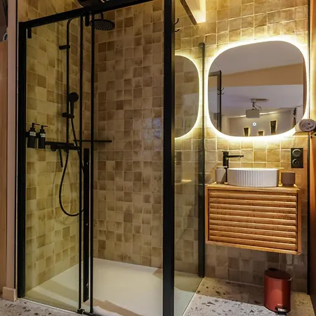 Romantique Ibiza, Jacuzzi, Apartment Straßburg