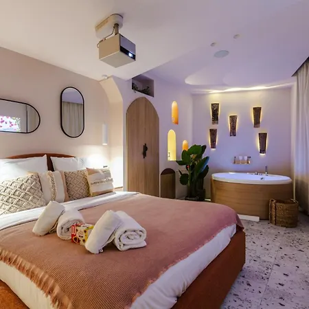 Romantique Ibiza, Jacuzzi, Apartment *