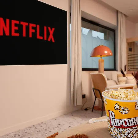 Romantique Ibiza, Jacuzzi, Apartamento Estrasburgo